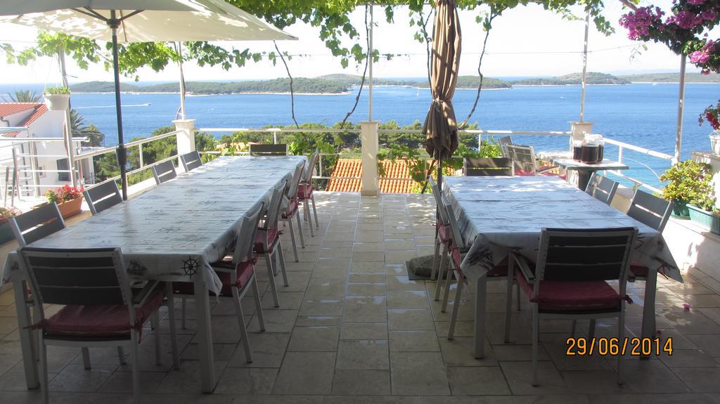J&B Holiday House Hvar Đảo Hvar Ngoại thất bức ảnh
