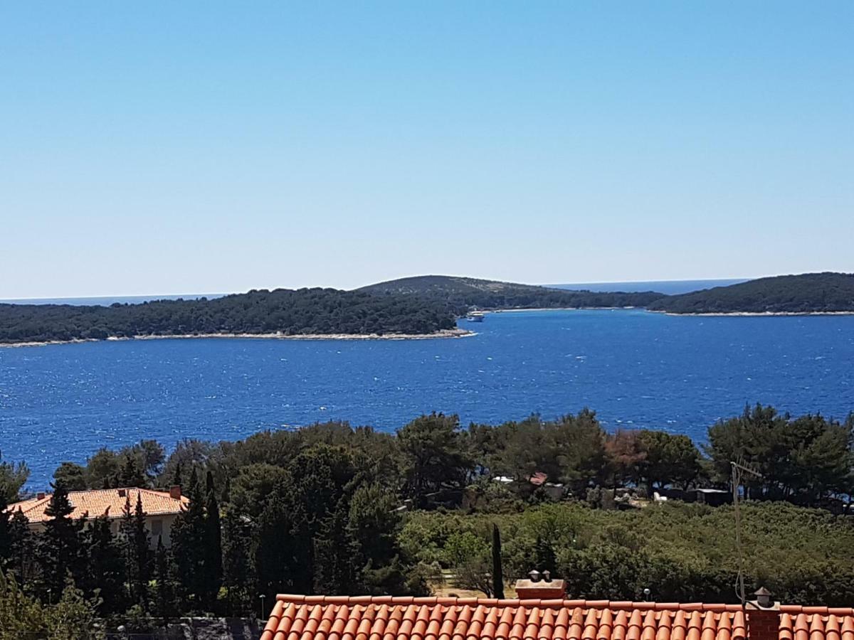 J&B Holiday House Hvar Đảo Hvar Ngoại thất bức ảnh