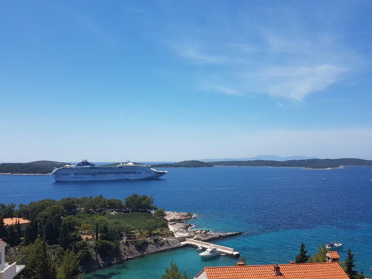J&B Holiday House Hvar Đảo Hvar Ngoại thất bức ảnh